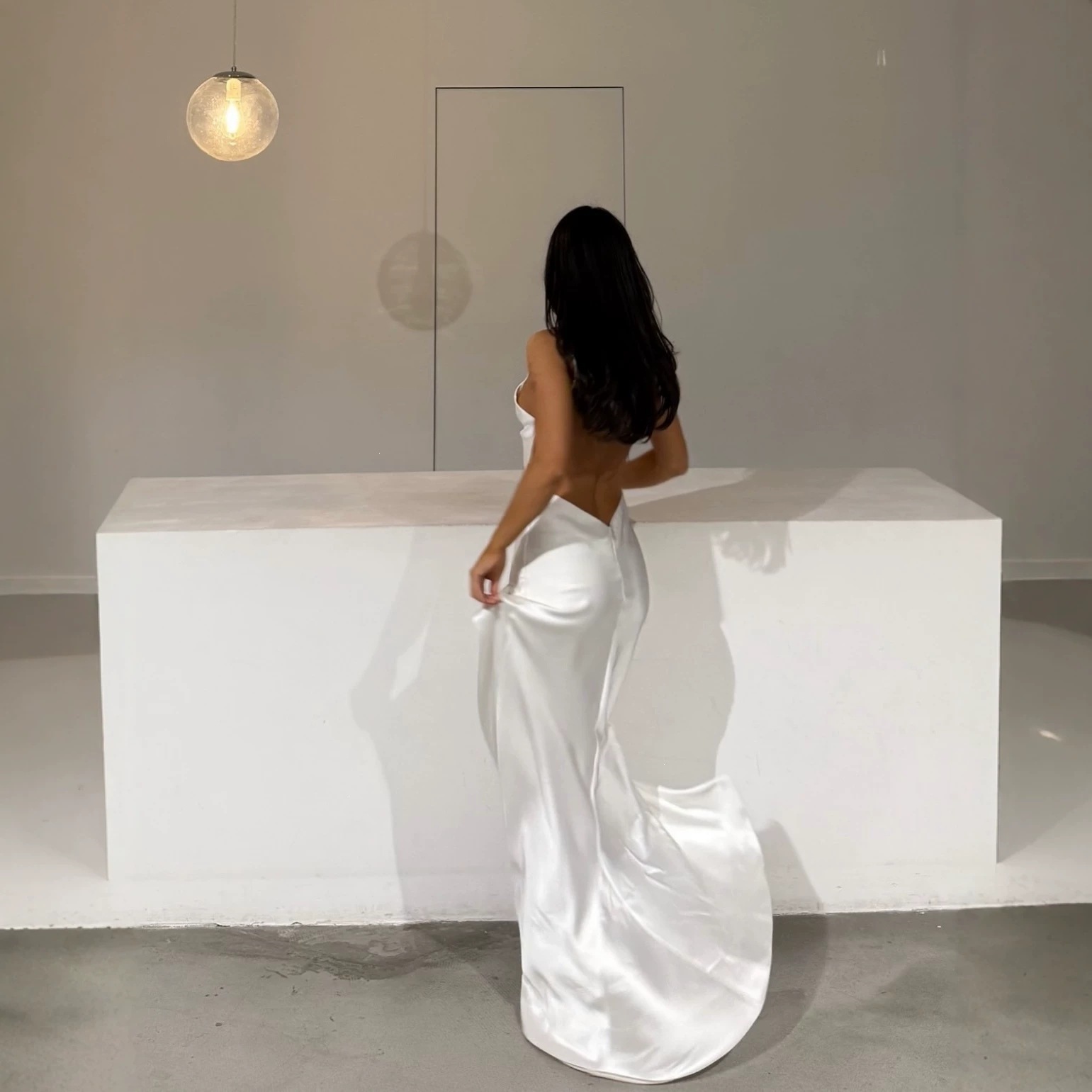 White Satin Maxi Evening Dress - Elegant Satin Evening Gown Split 评论和价格